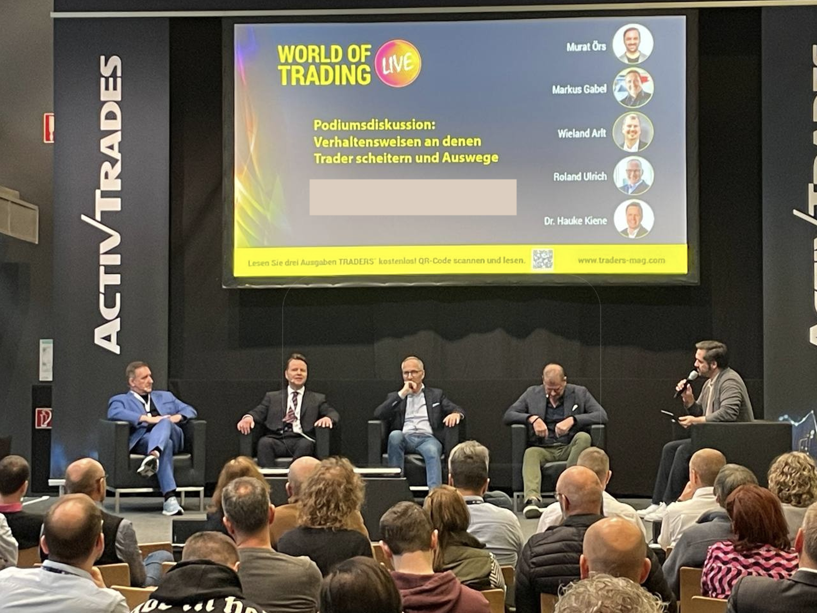 Dr. Hauke Kiene bei der Podiumsdiskussion auf der World of Trading